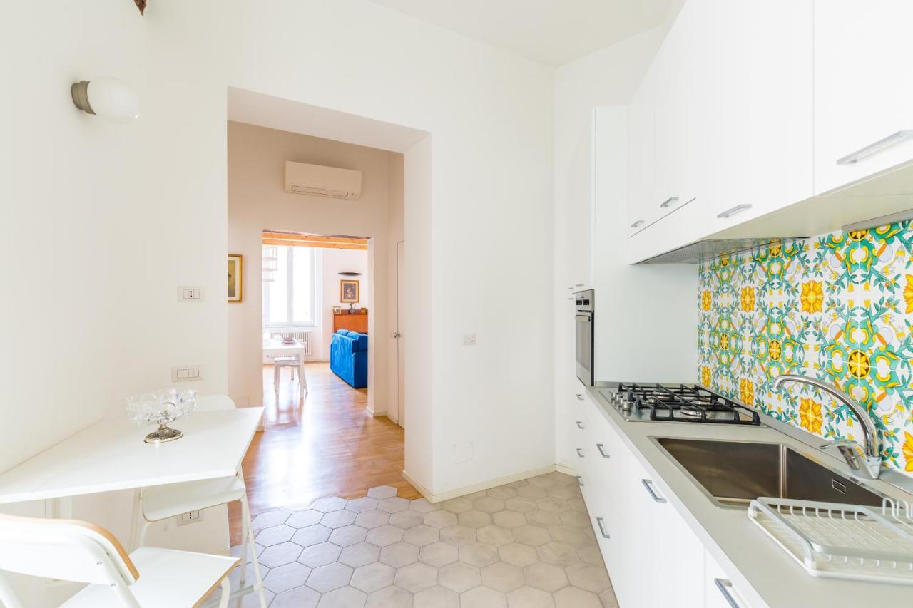 Nova Stylish House In Center By Napoliapartments Buitenkant foto