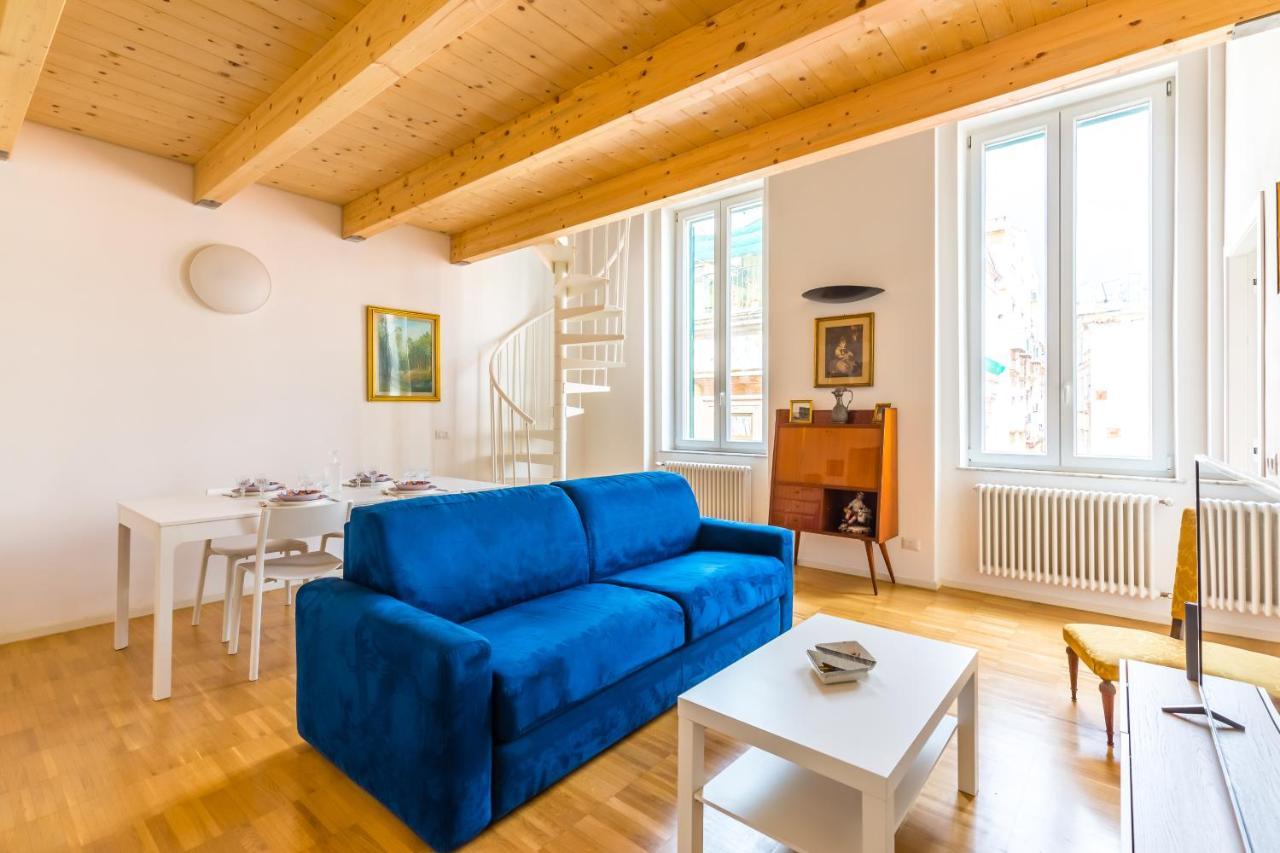 Nova Stylish House In Center By Napoliapartments Buitenkant foto